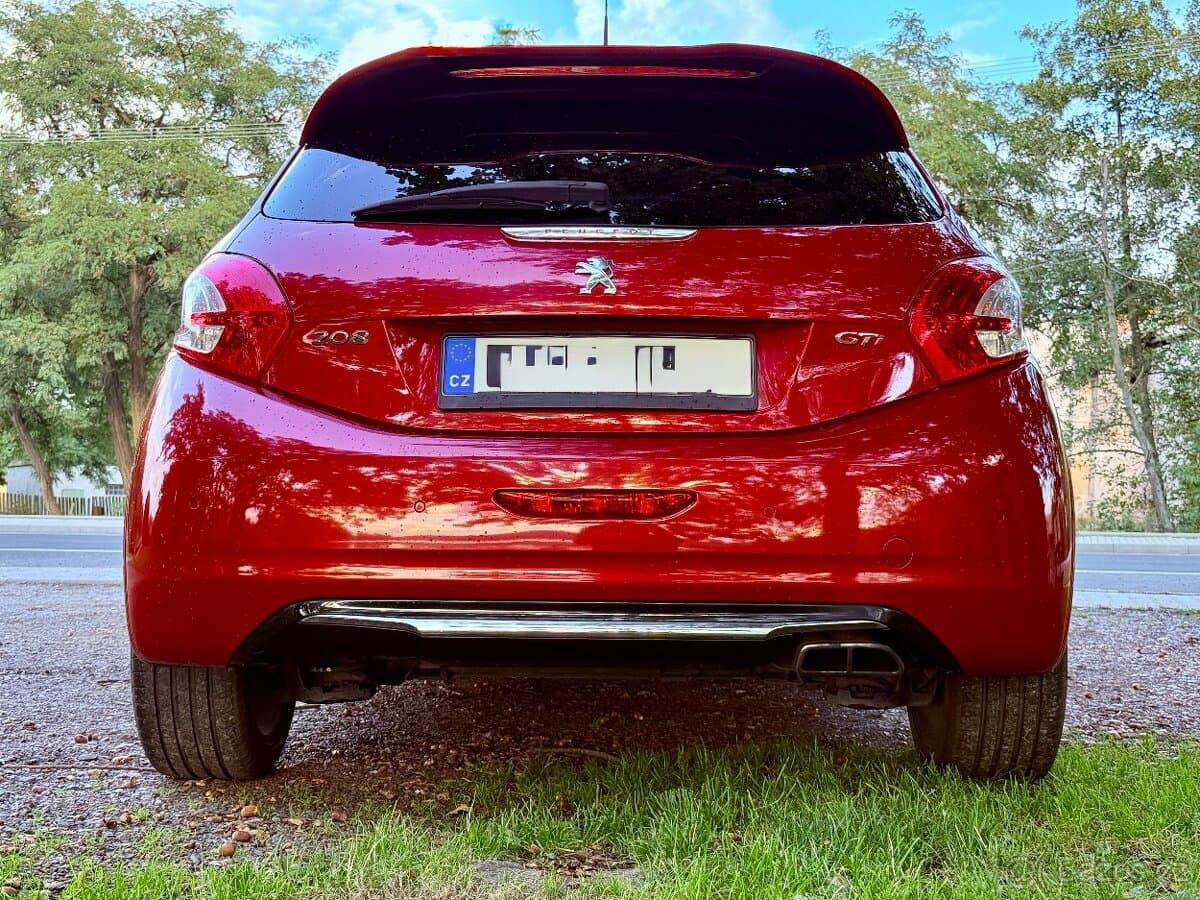 2014 Peugeot 208 - 5