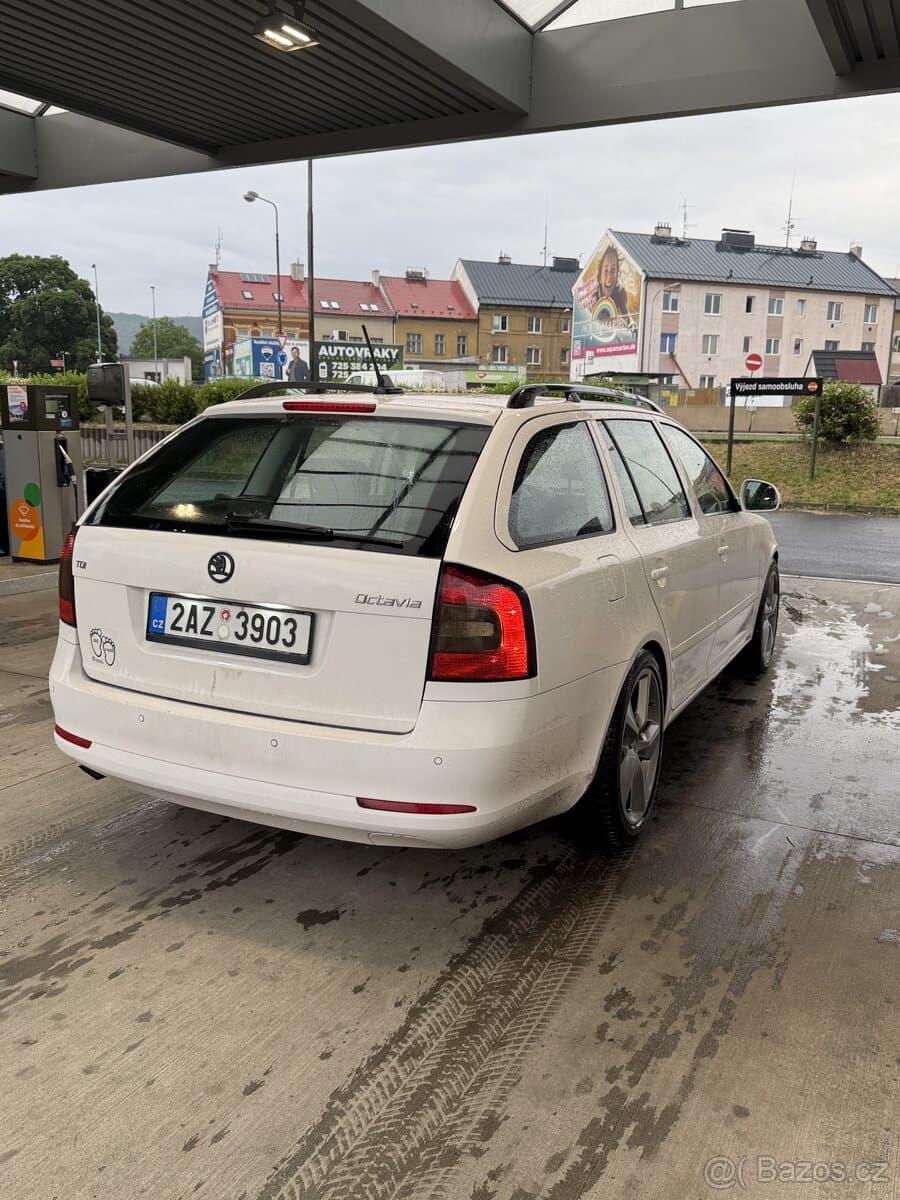 Škoda OCTAVIA - 5