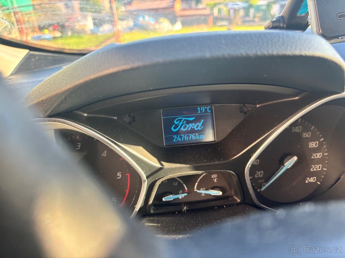 2011 Ford C-MAX - 5