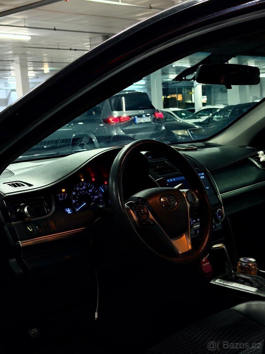 2014 Toyota CAMRY - 5