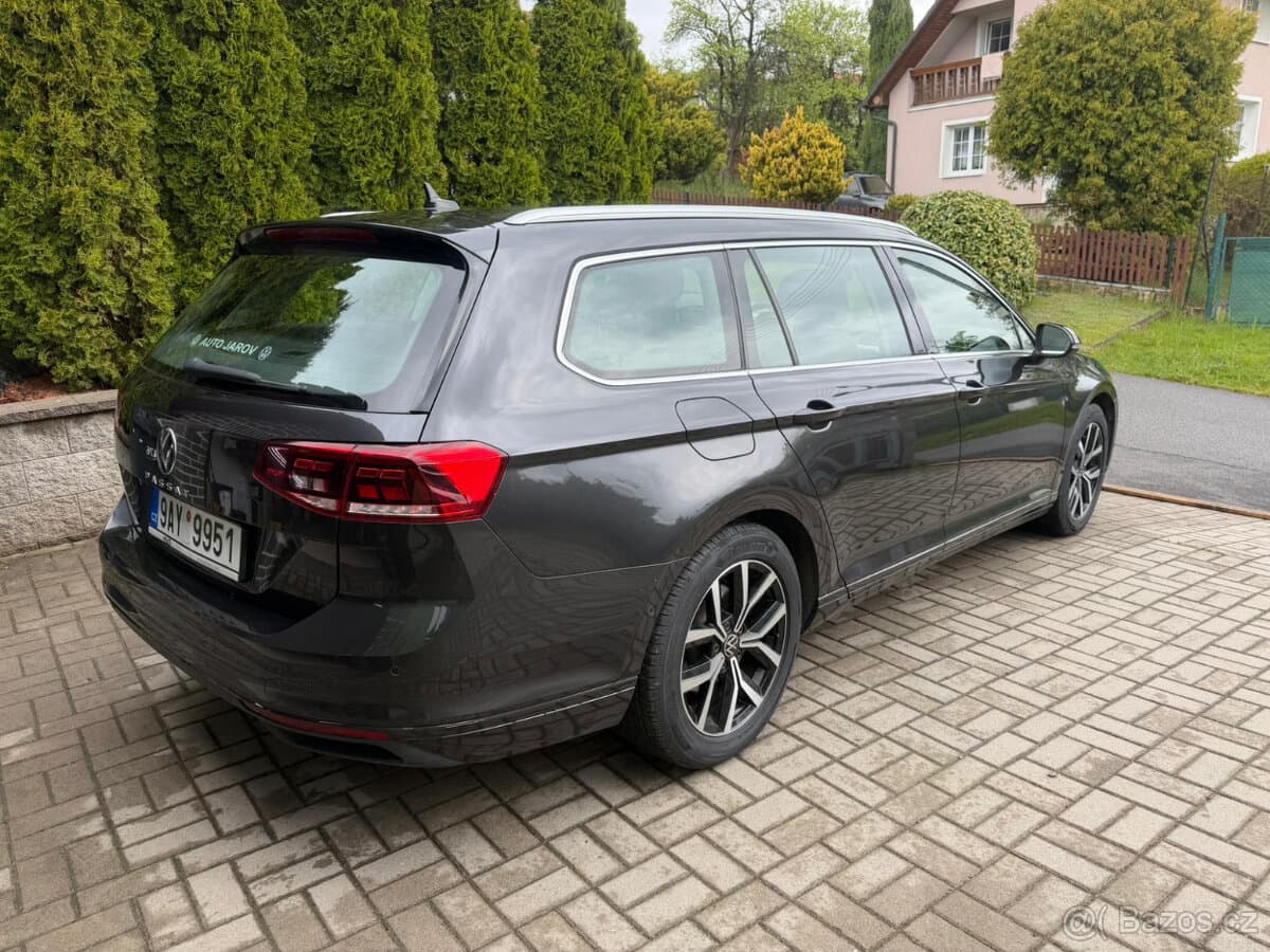2023 Volkswagen PASSAT - 5
