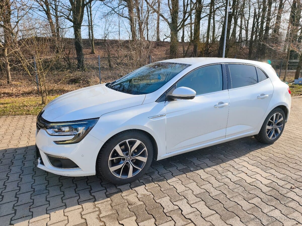Renault MEGANE - 5