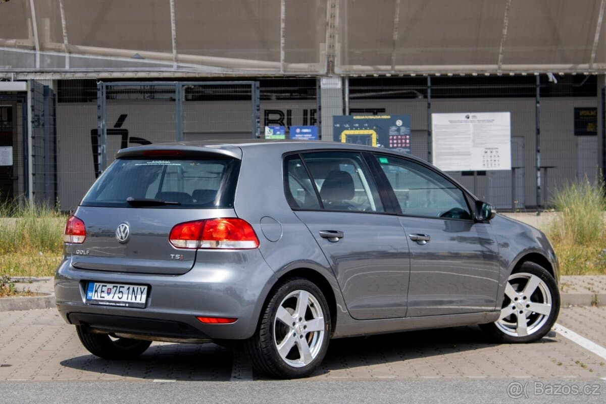 2010 Volkswagen GOLF - 5
