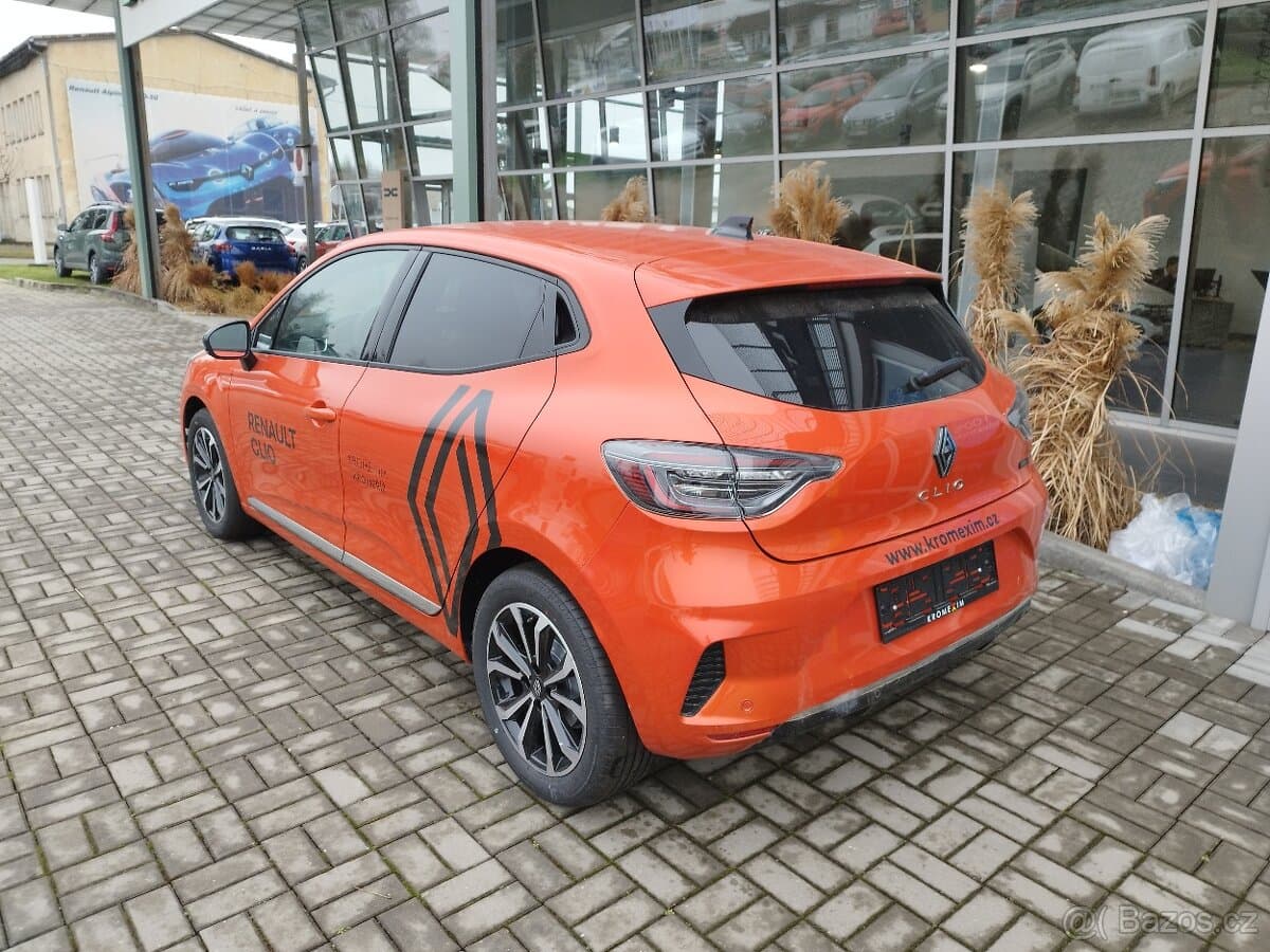 2025 Renault CLIO - 5