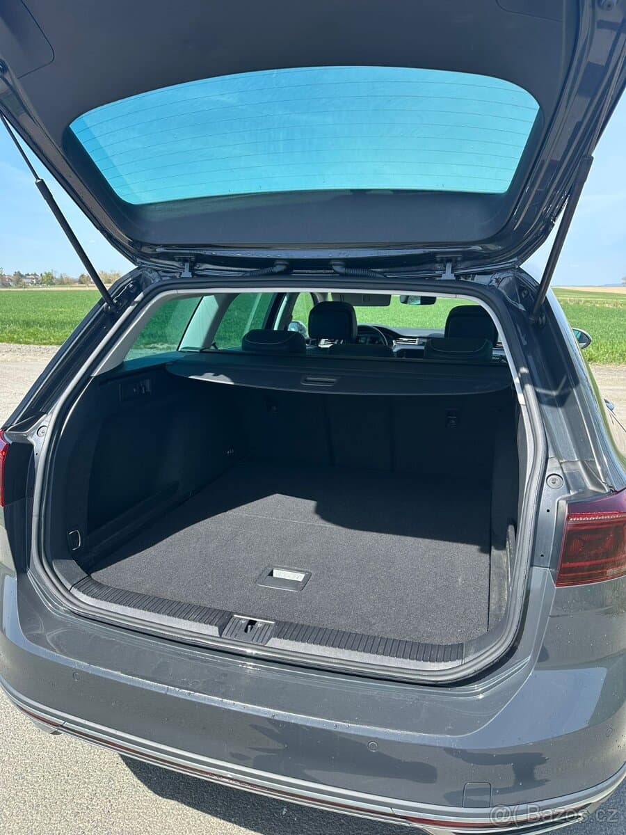 2020 Volkswagen PASSAT - 5