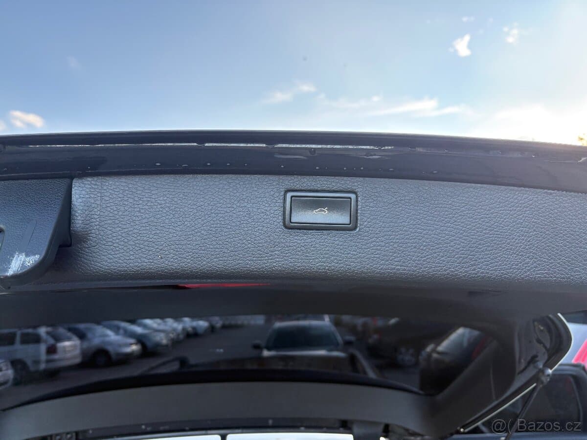 2012 Volkswagen PASSAT - 5