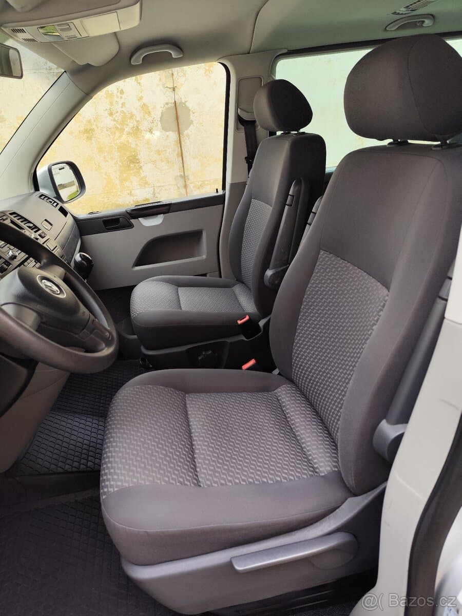 2013 Volkswagen CARAVELLE - 5