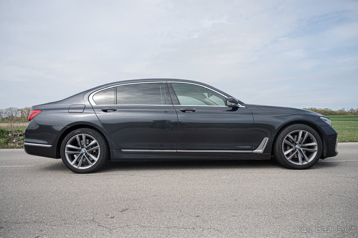 2015 BMW 7-SERIES - 5