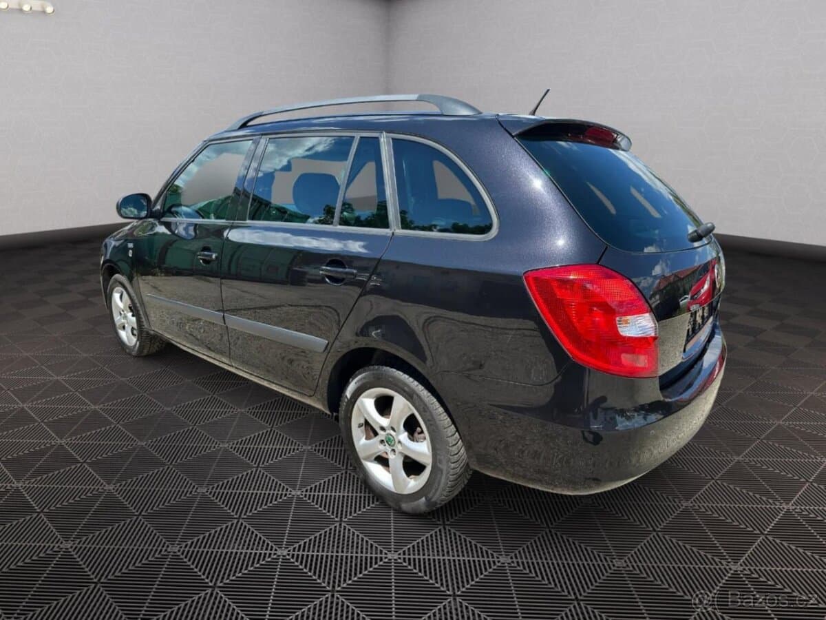 2011 Škoda FABIA - 5
