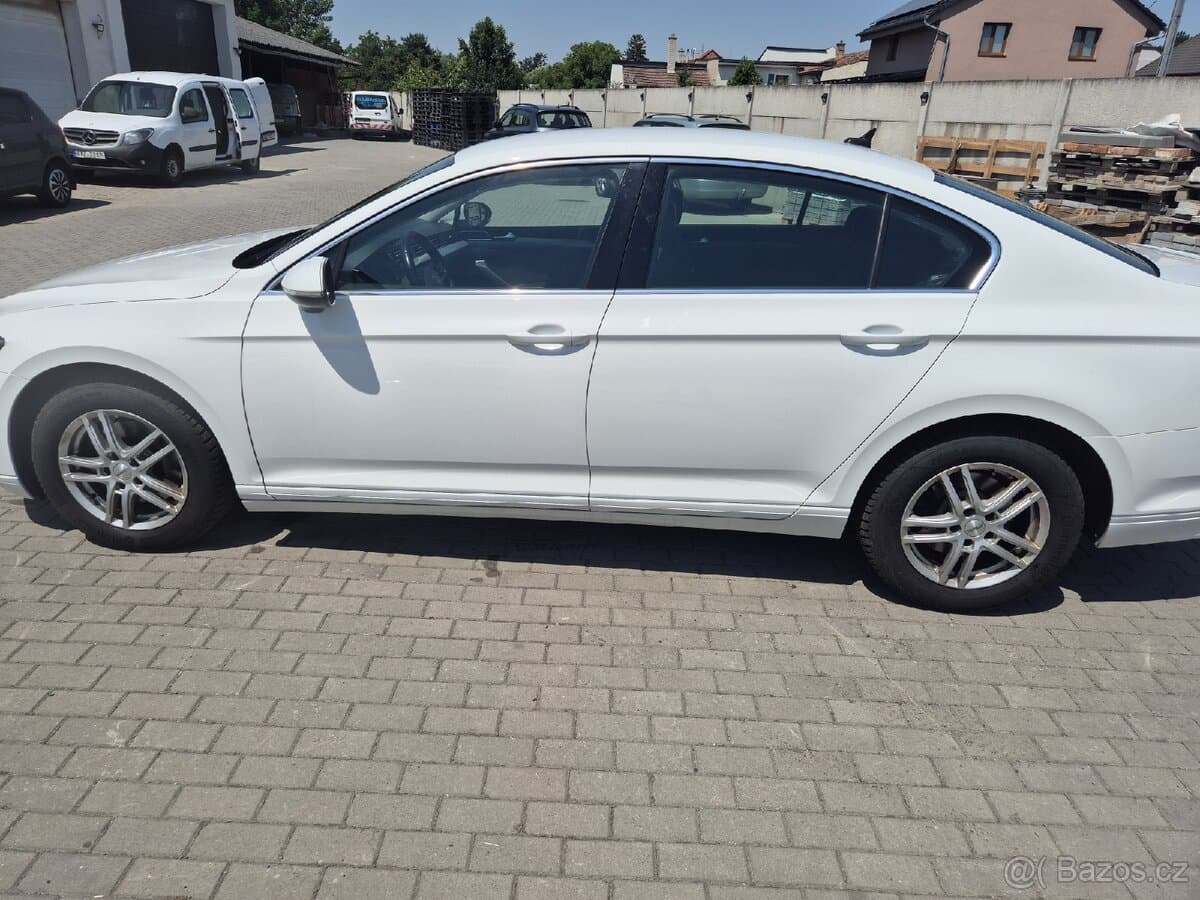 2021 Volkswagen PASSAT - 5