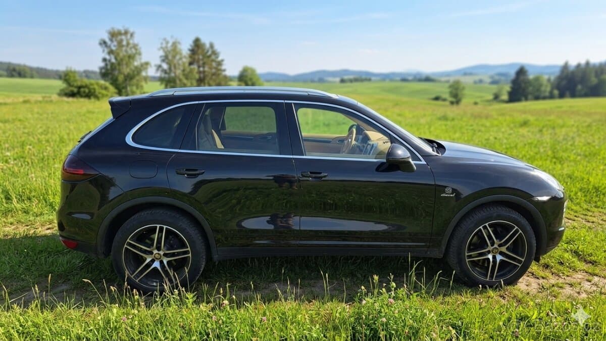 2012 Porsche CAYENNE - 5
