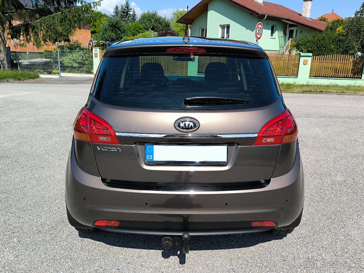 2017 Kia VENGA - 5