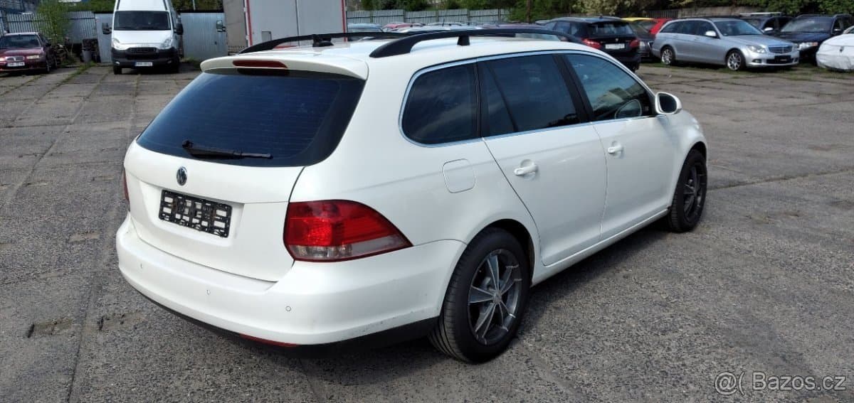 2009 Volkswagen GOLF - 5