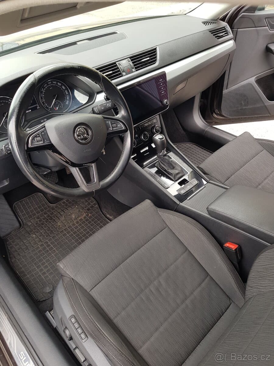 2019 Škoda SUPERB - 5