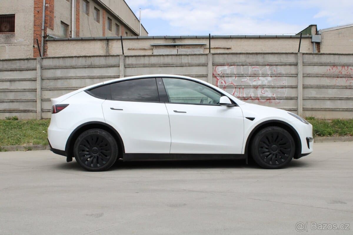 2021 Tesla MODEL Y - 5