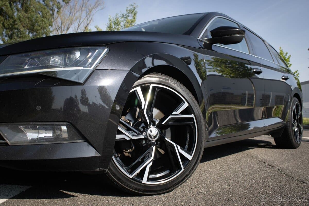 2017 Škoda SUPERB - 5