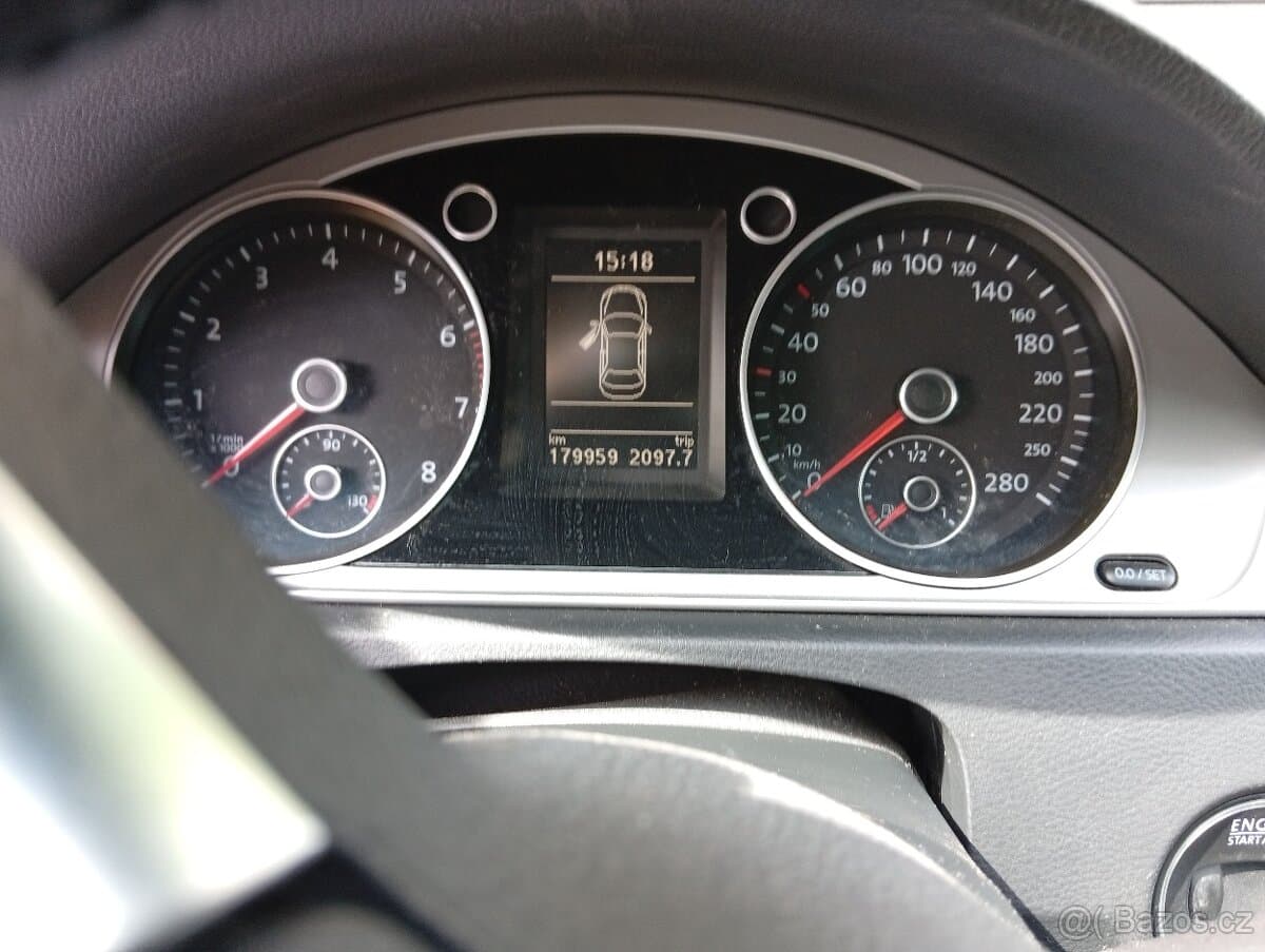 2011 Volkswagen PASSAT CC - 5