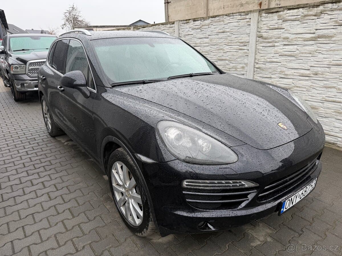 2011 Porsche CAYENNE - 5