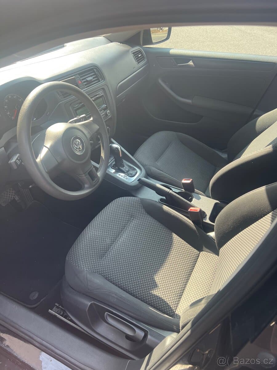 2013 Volkswagen JETTA - 5