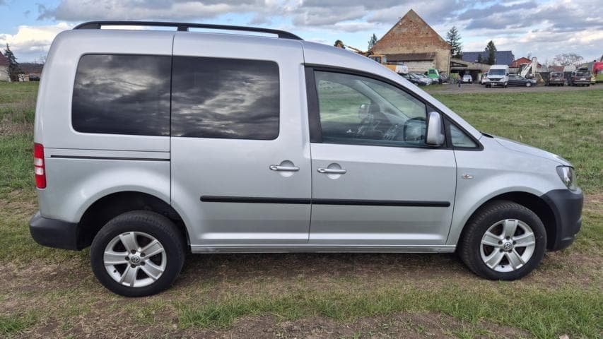 2011 Volkswagen CADDY - 5