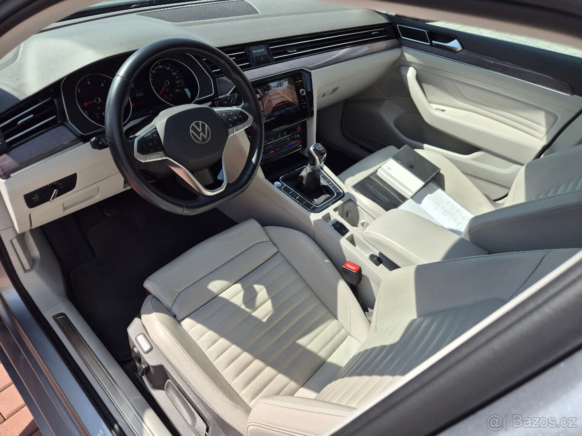 2021 Volkswagen PASSAT - 5