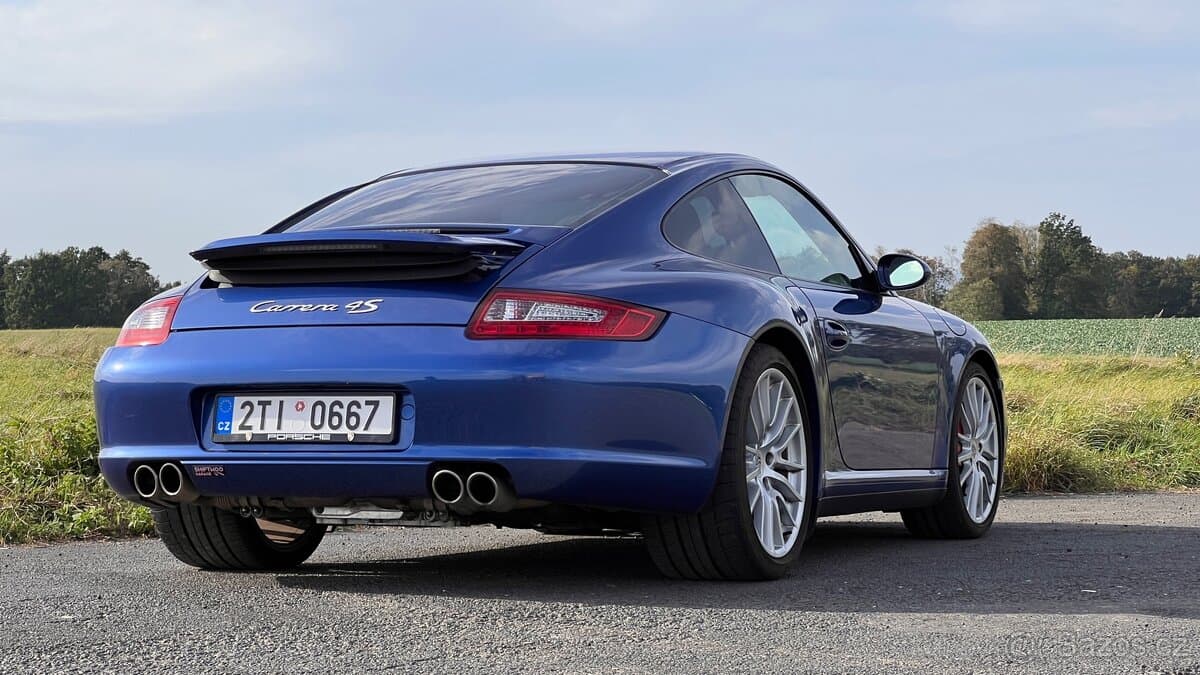2005 Porsche 911 - 5