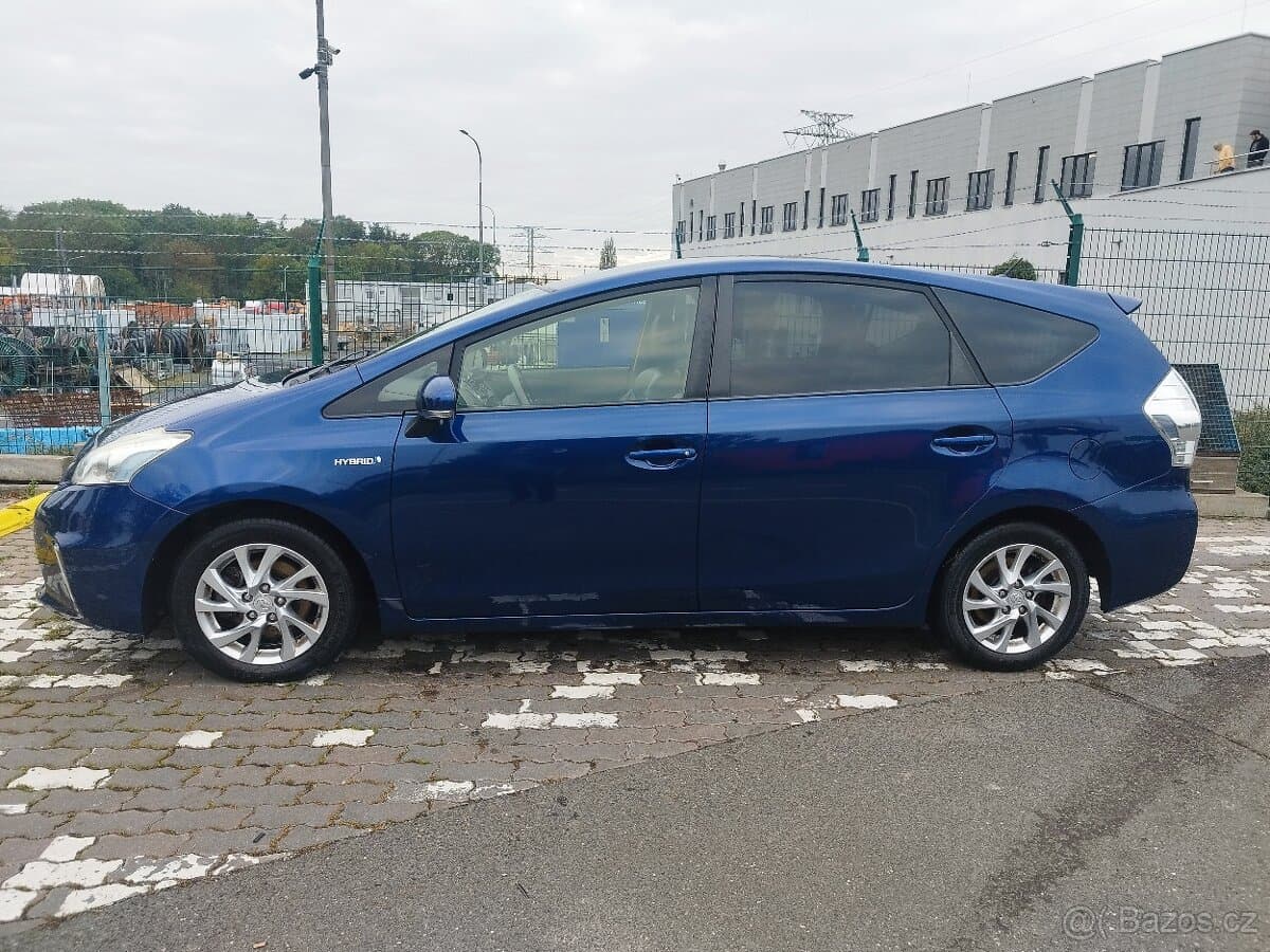 2013 Toyota PRIUS - 5