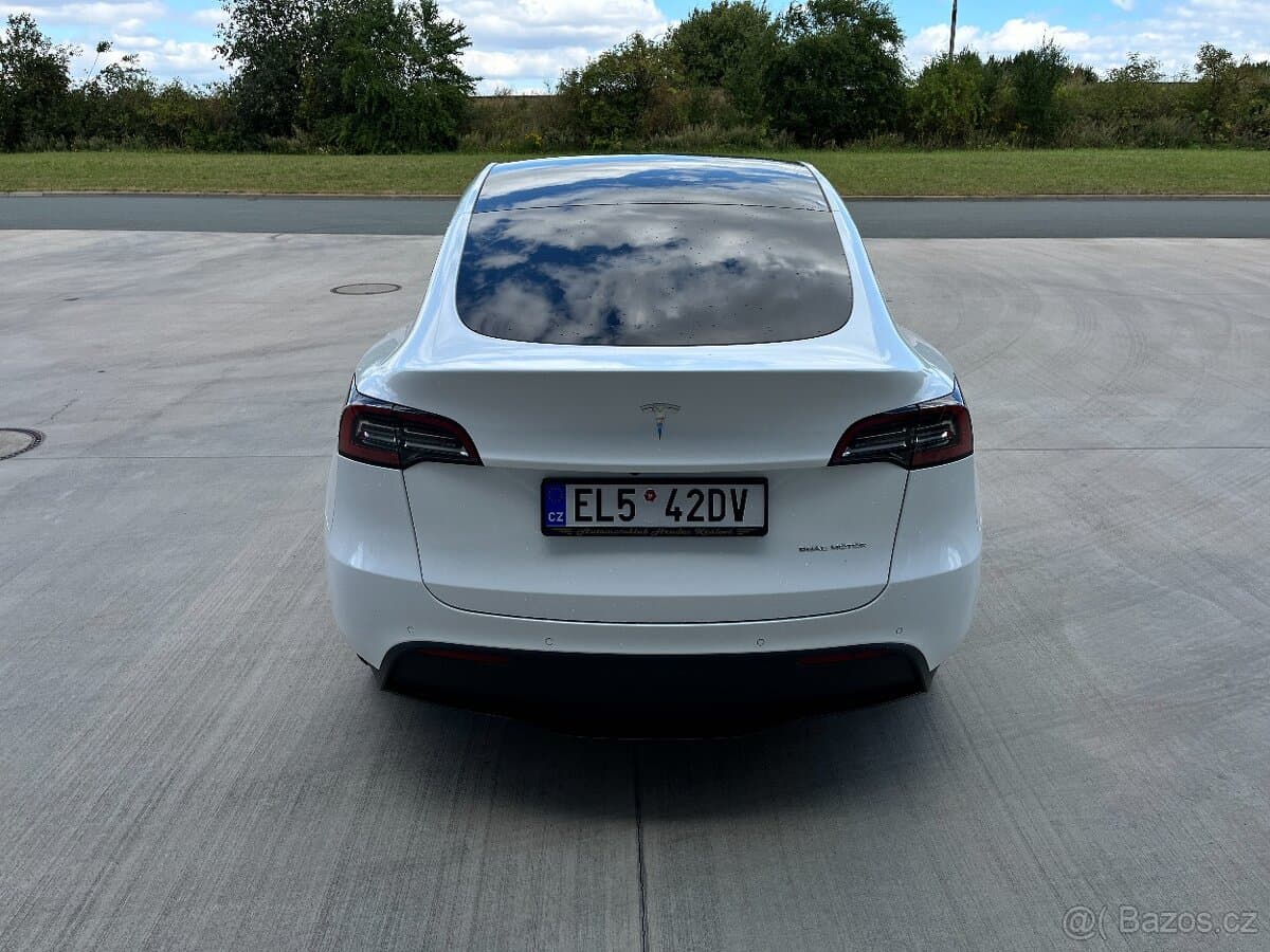 2022 Tesla MODEL Y - 5
