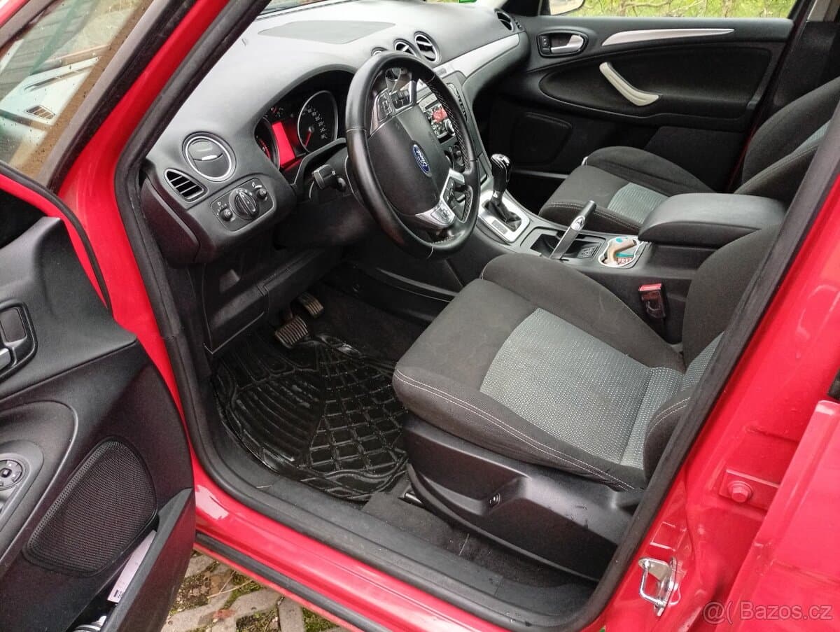 2013 Ford S-MAX - 5