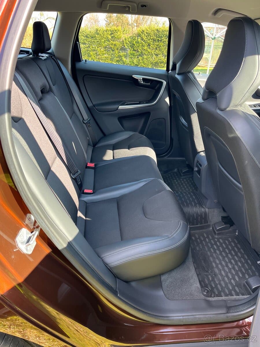 2015 Volvo XC60 - 5
