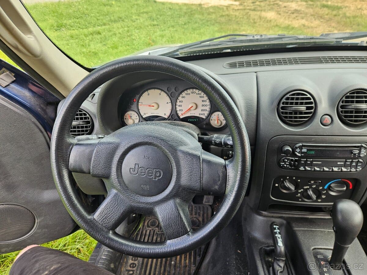 Jeep CHEROKEE - 5