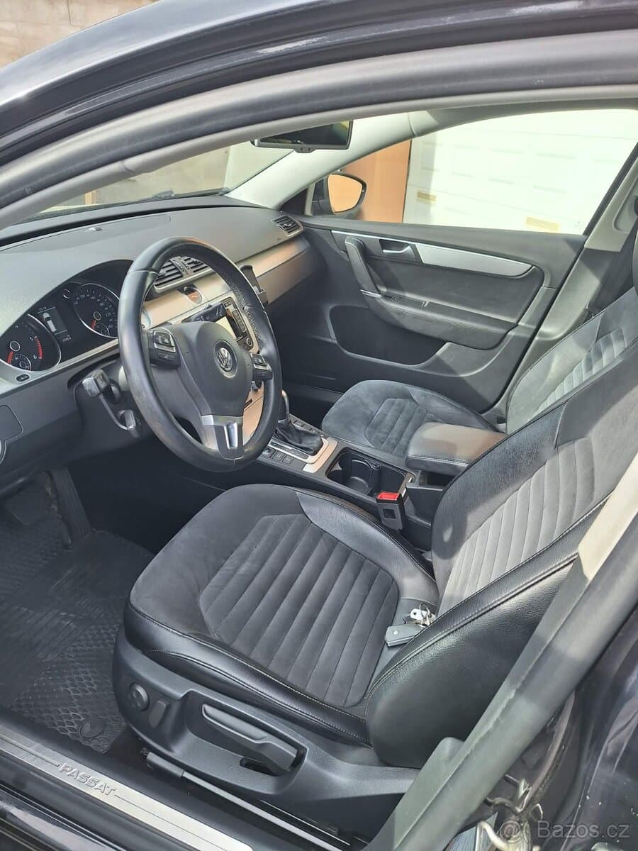2014 Volkswagen PASSAT - 5
