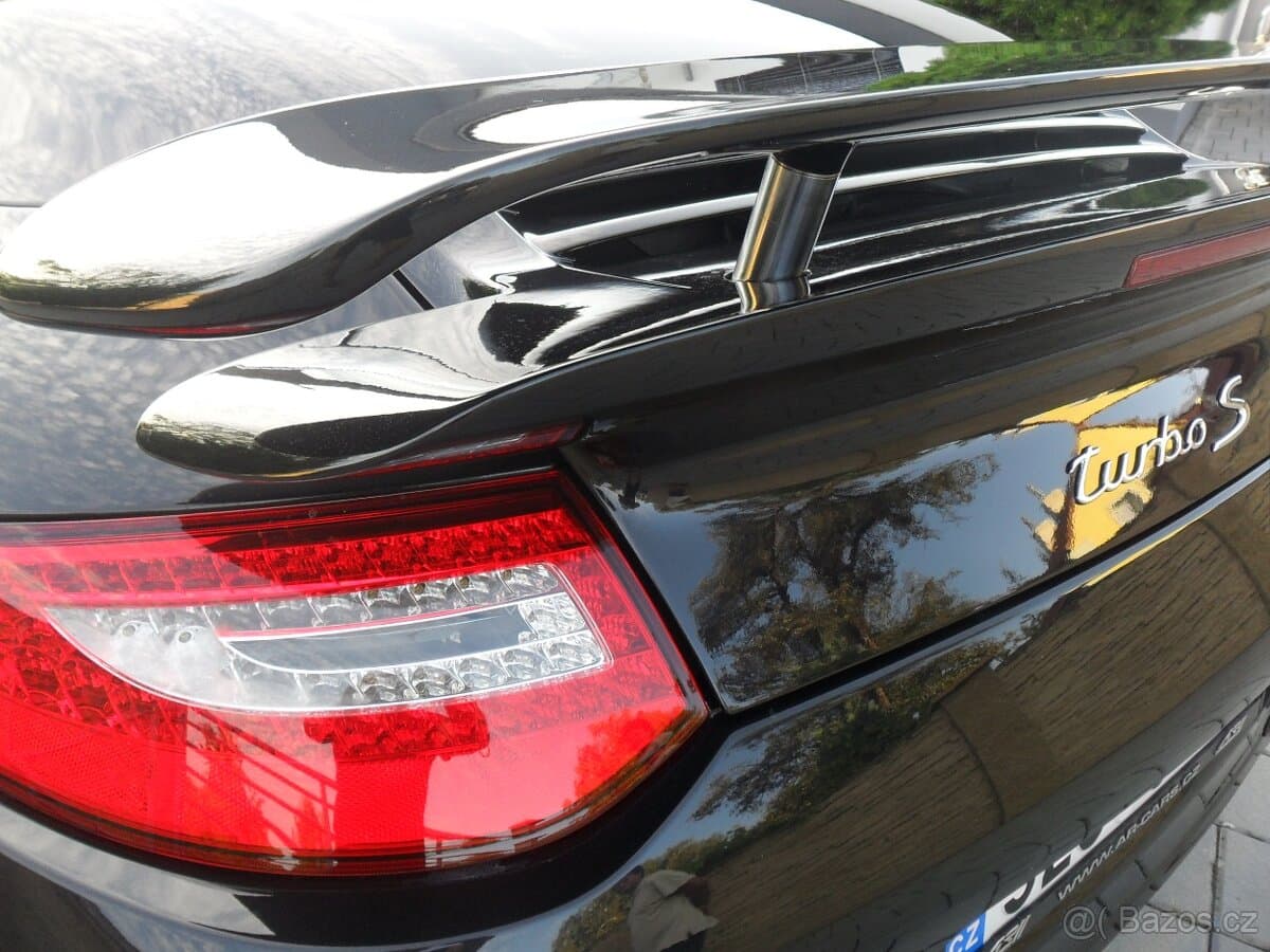 2012 Porsche 911 - 5