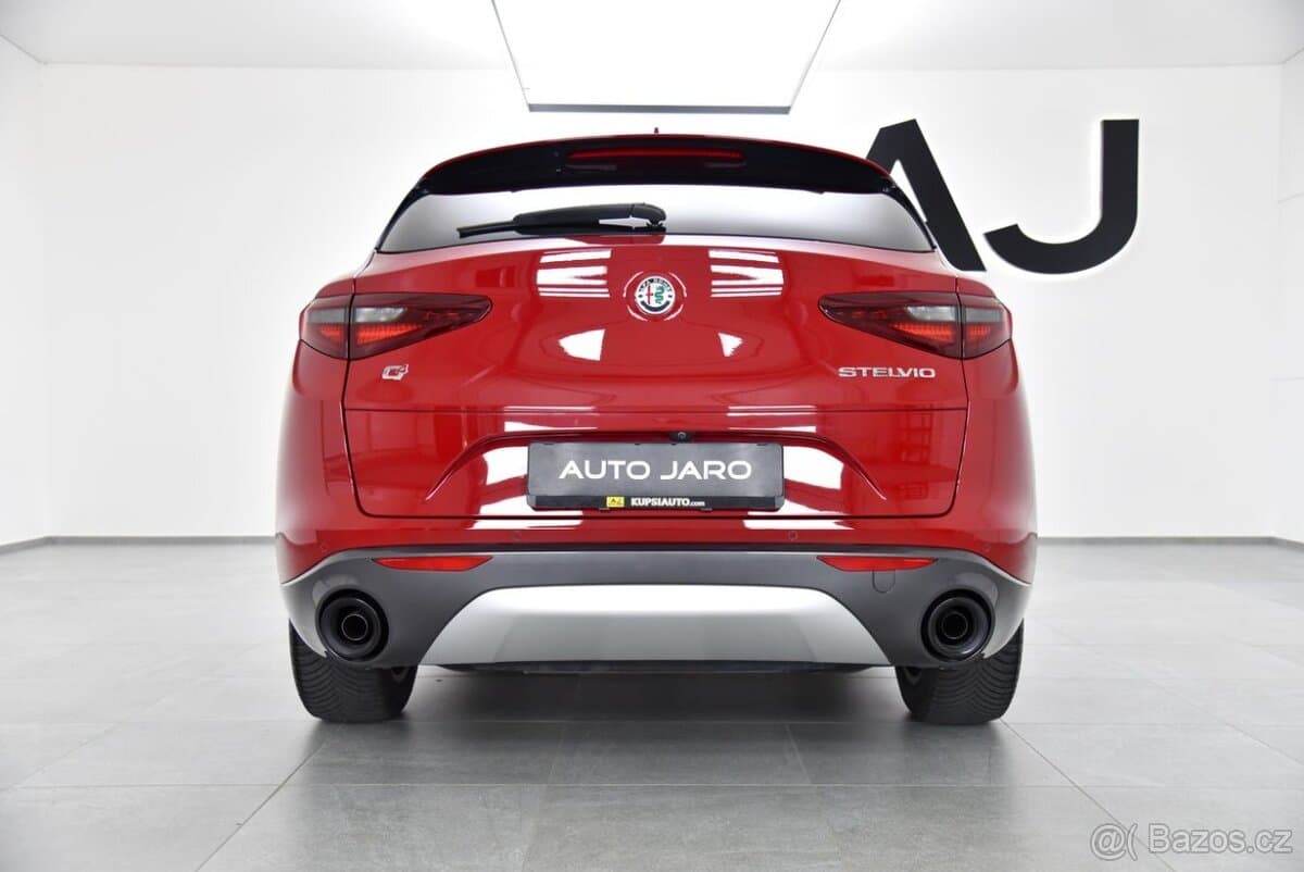 2023 Alfa Romeo STELVIO - 5