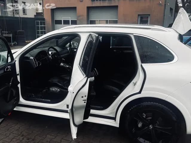 2013 Porsche CAYENNE - 5