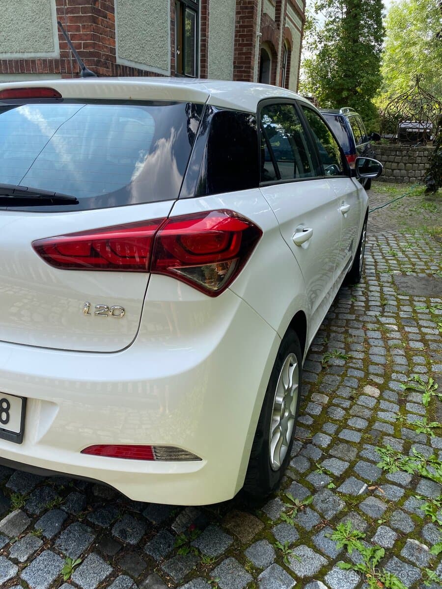 2016 Hyundai i20 - 5