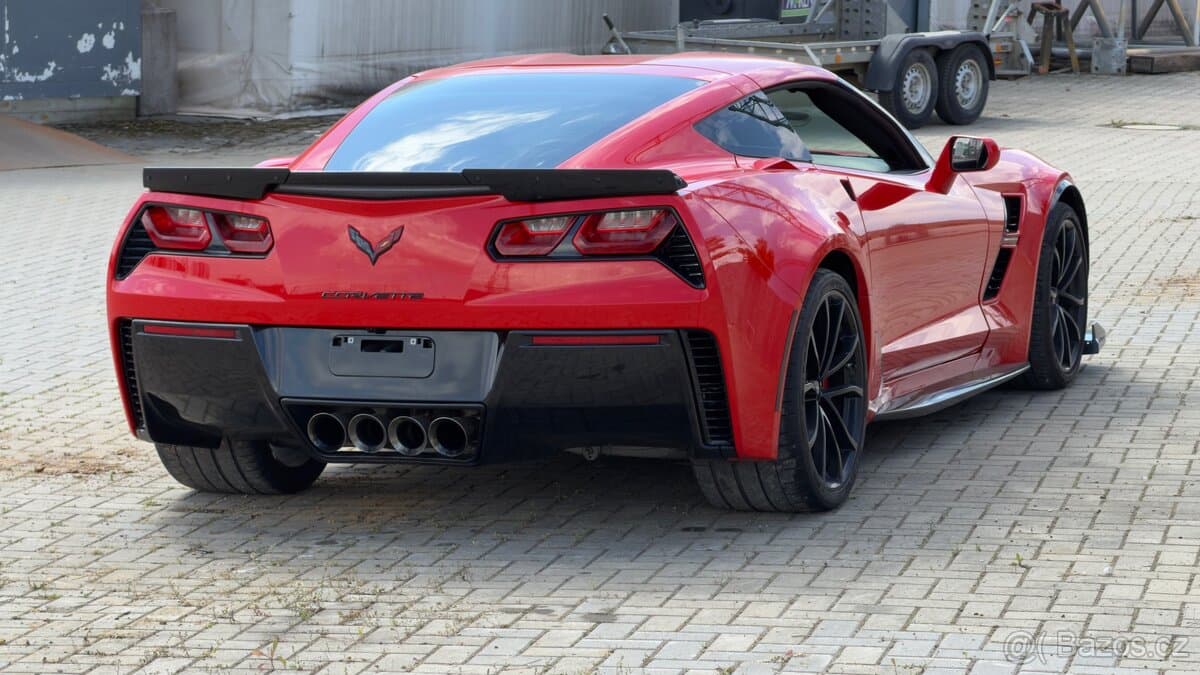 2017 Chevrolet CORVETTE - 5