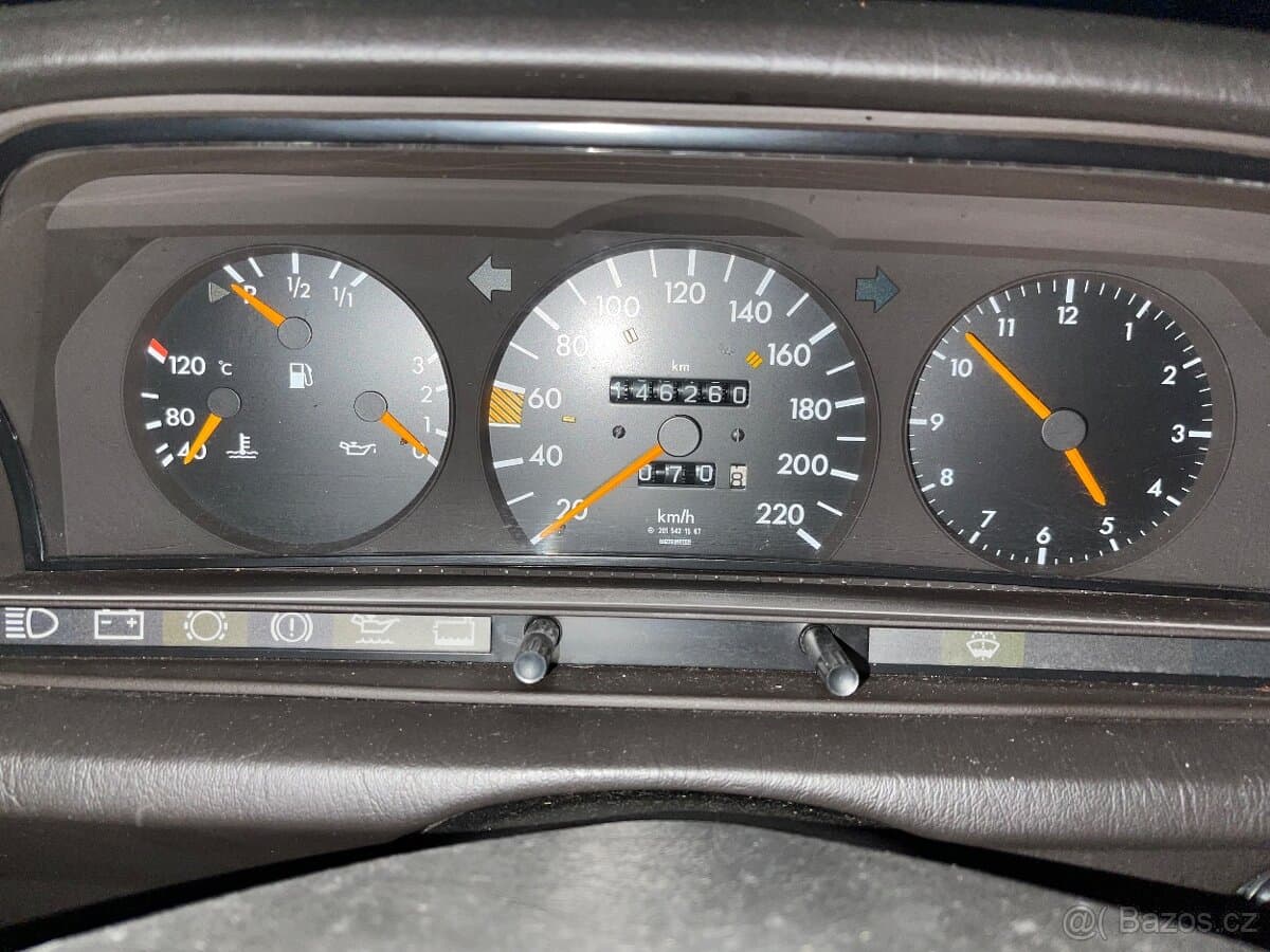 1992 Mercedes-Benz 190 - 5