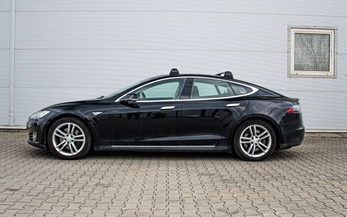 2014 Tesla MODEL S - 5