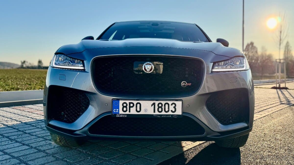 2020 Jaguar F-PACE - 5