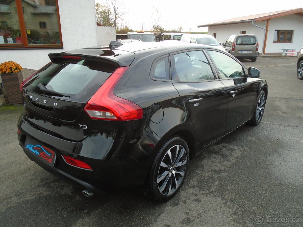 2019 Volvo V40 - 5