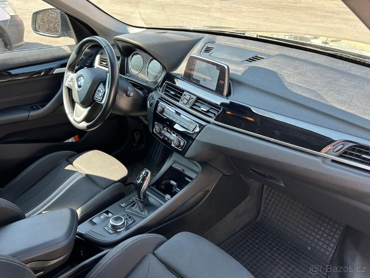 2018 BMW X1 - 5