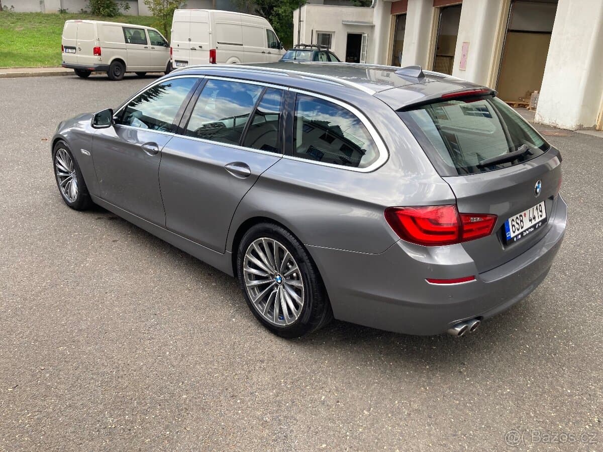 2012 BMW 5-SERIES - 5