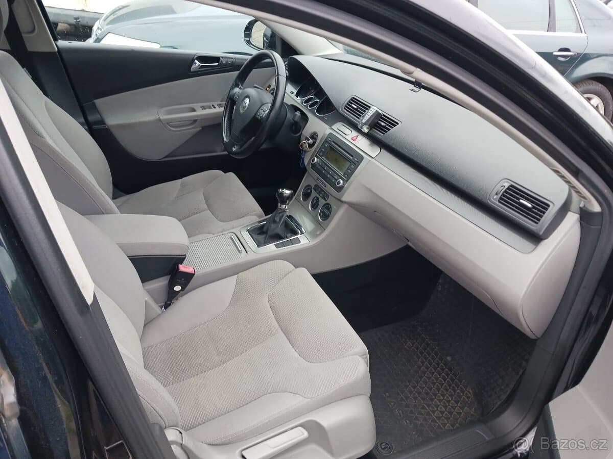 2007 Volkswagen PASSAT - 5
