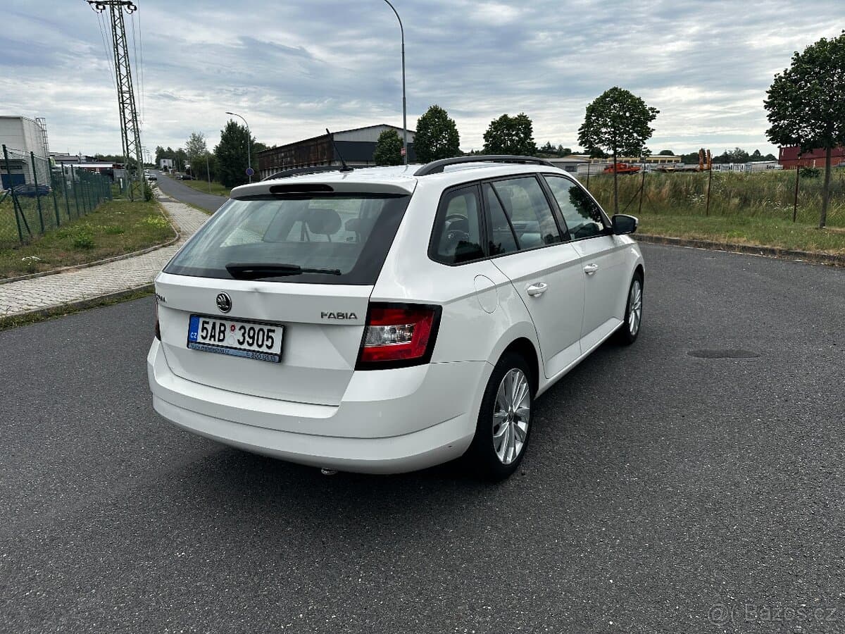 2015 Škoda FABIA - 5