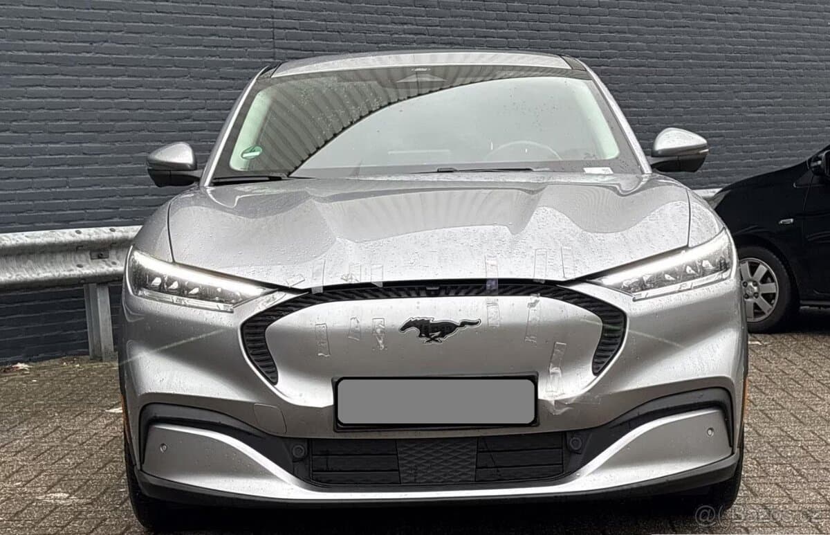 2021 Ford MUSTANG - 5