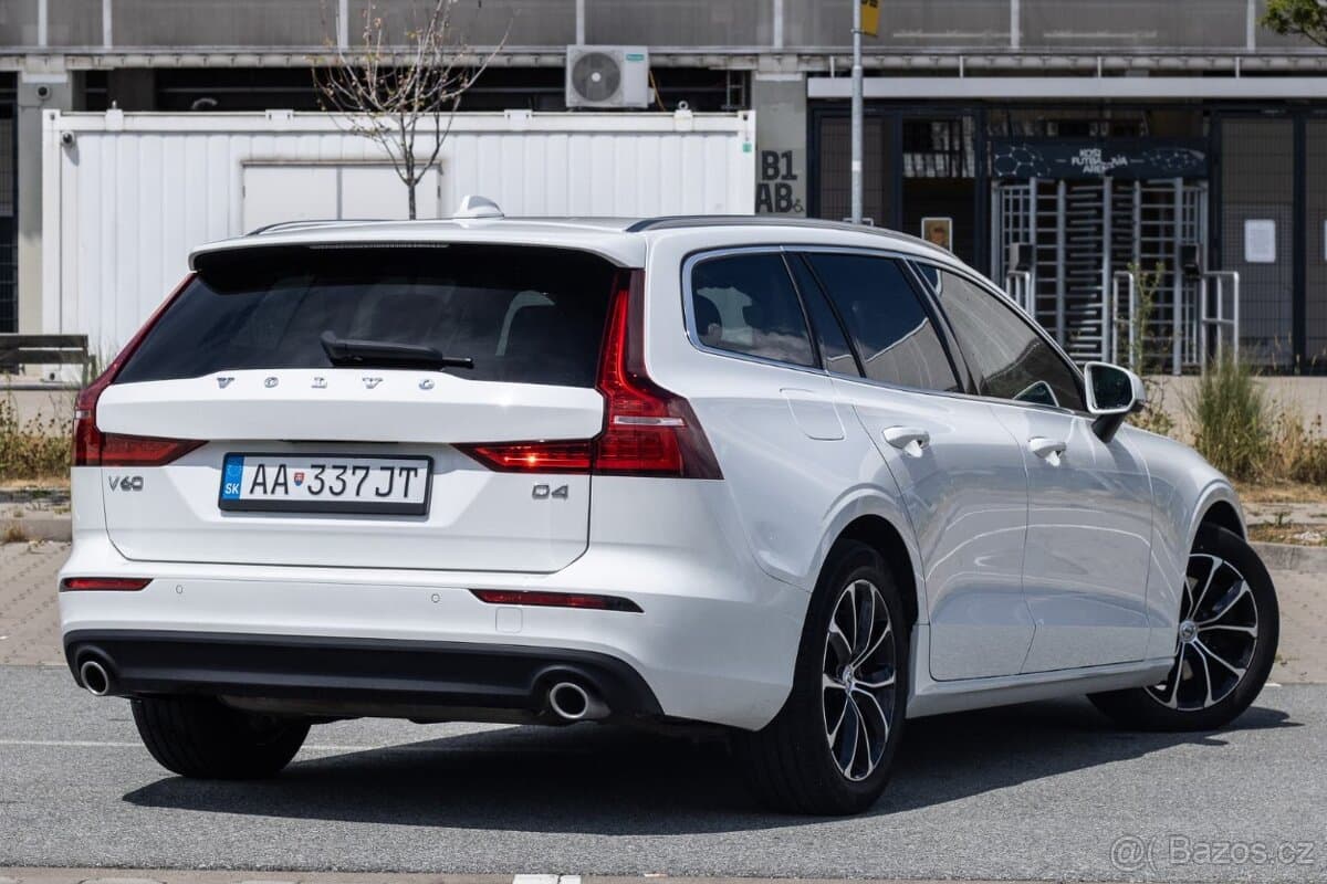 2020 Volvo V60 - 5