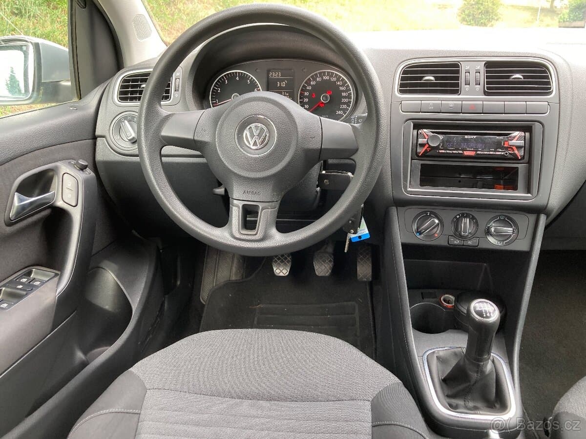 2012 Volkswagen POLO - 5