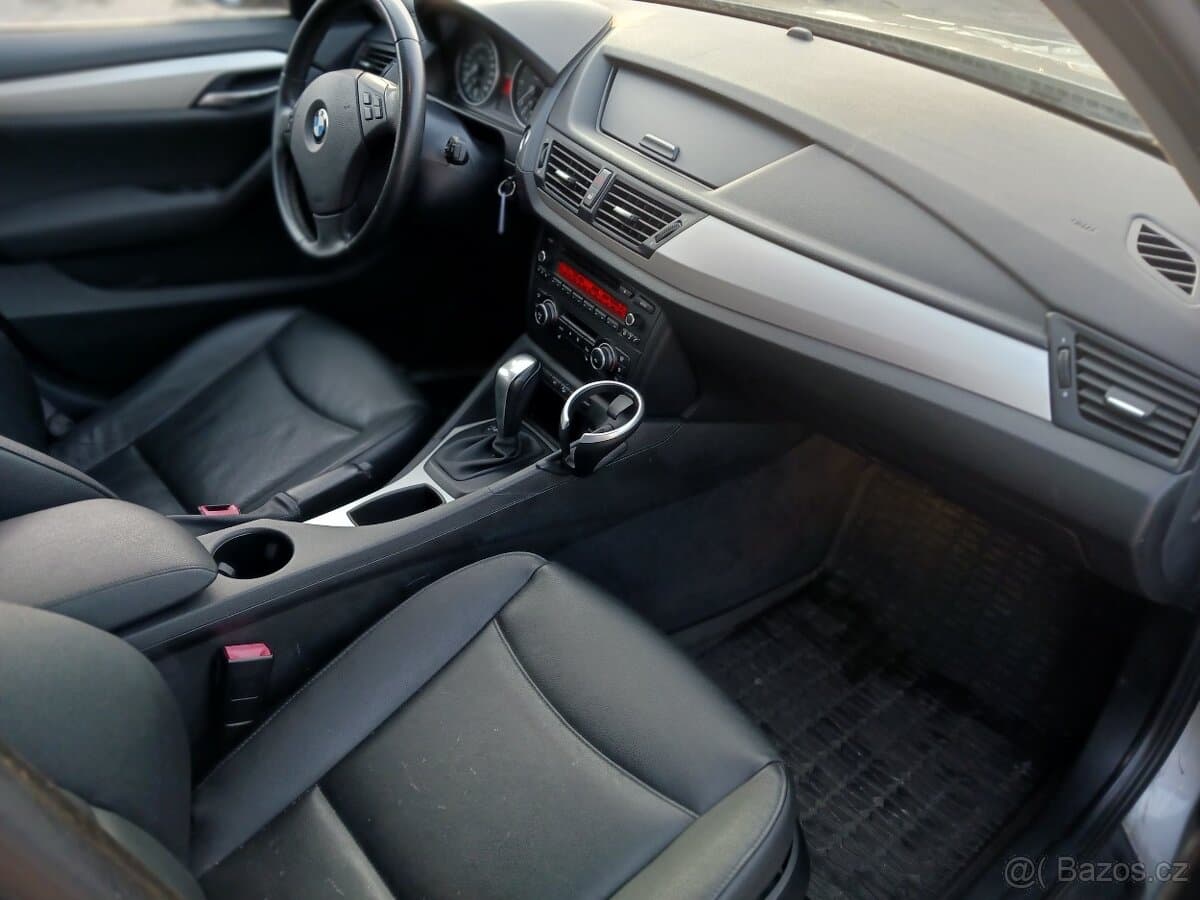 2011 BMW X1 - 5