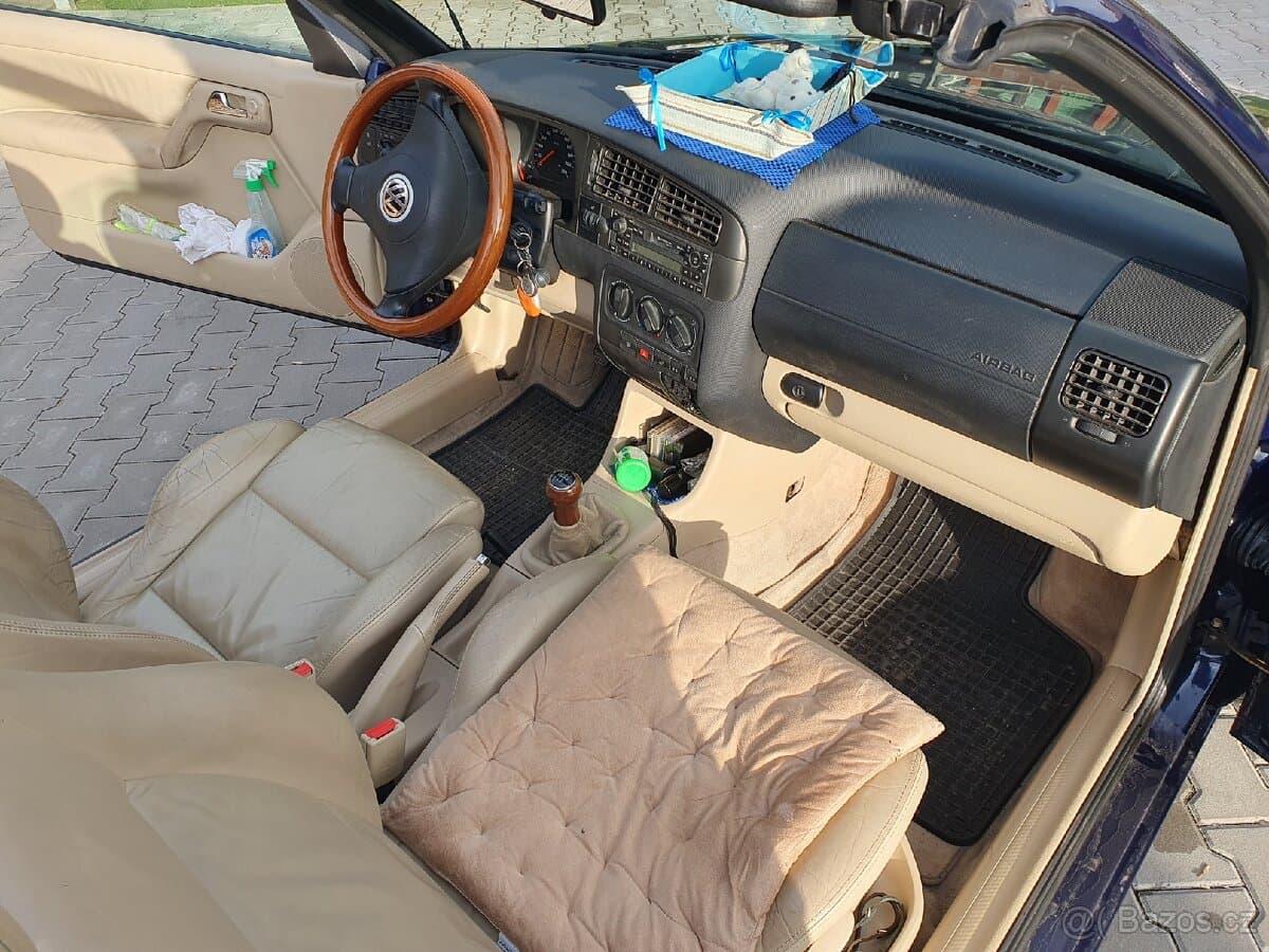 2000 Volkswagen GOLF - 5